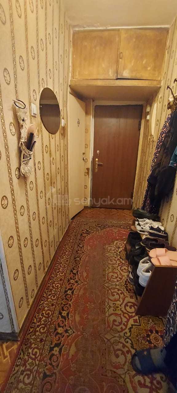 3 Սենյականոց Բնակարան Քարե Շենքում, 58քմ, 2/5 հարկ, Նորմալ Վիճակում
