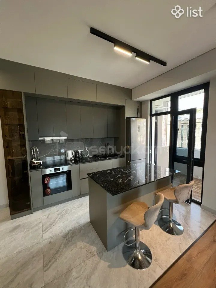 3 Սենյականոց Բնակարան Նորակառույցում, 93քմ, 5/17 հարկ, Դիզայներական Վերանորոգված