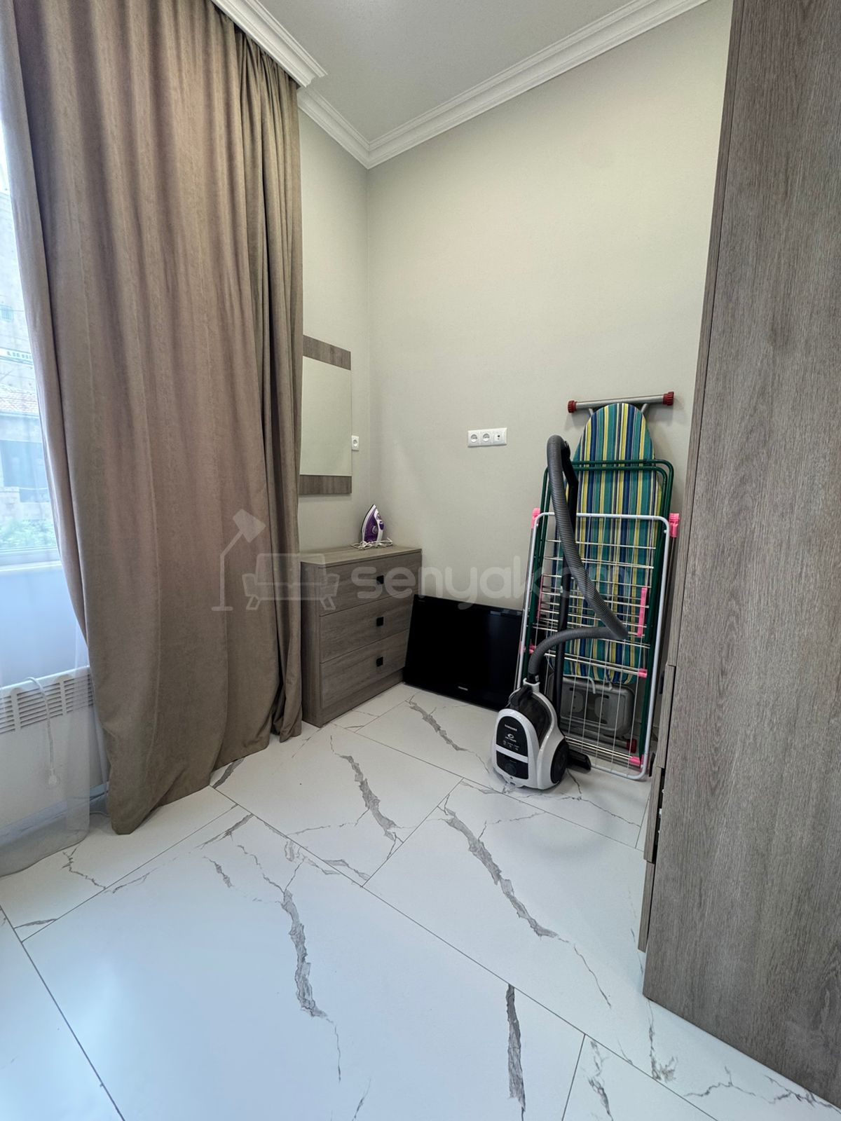 2 Սենյականոց Բնակարան Քարե Շենքում, 45քմ, 4/5 հարկ, Կապիտալ Վերանորոգված, Կահավորված, Արևկող