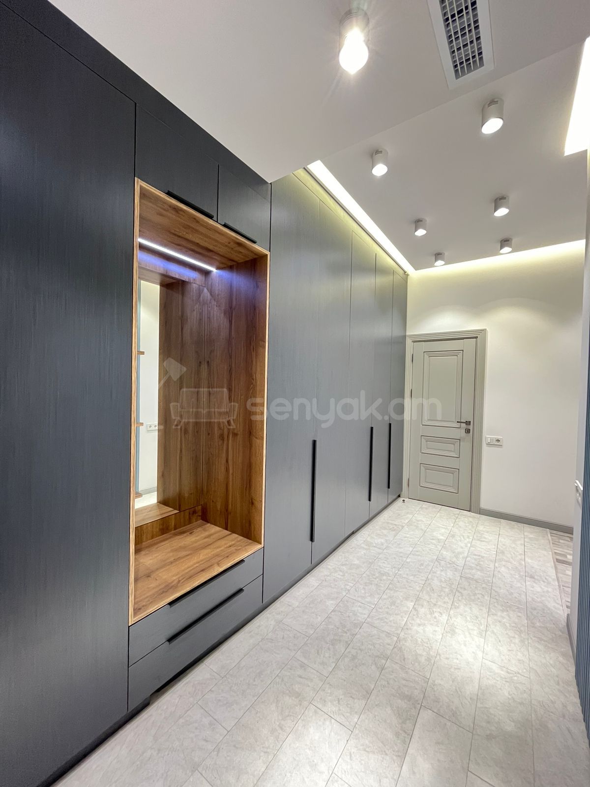 3 Սենյականոց Բնակարան, 80քմ, 4/13 հարկ, Դիզայներական Վերանորոգված, Կահավորված, Արևկող