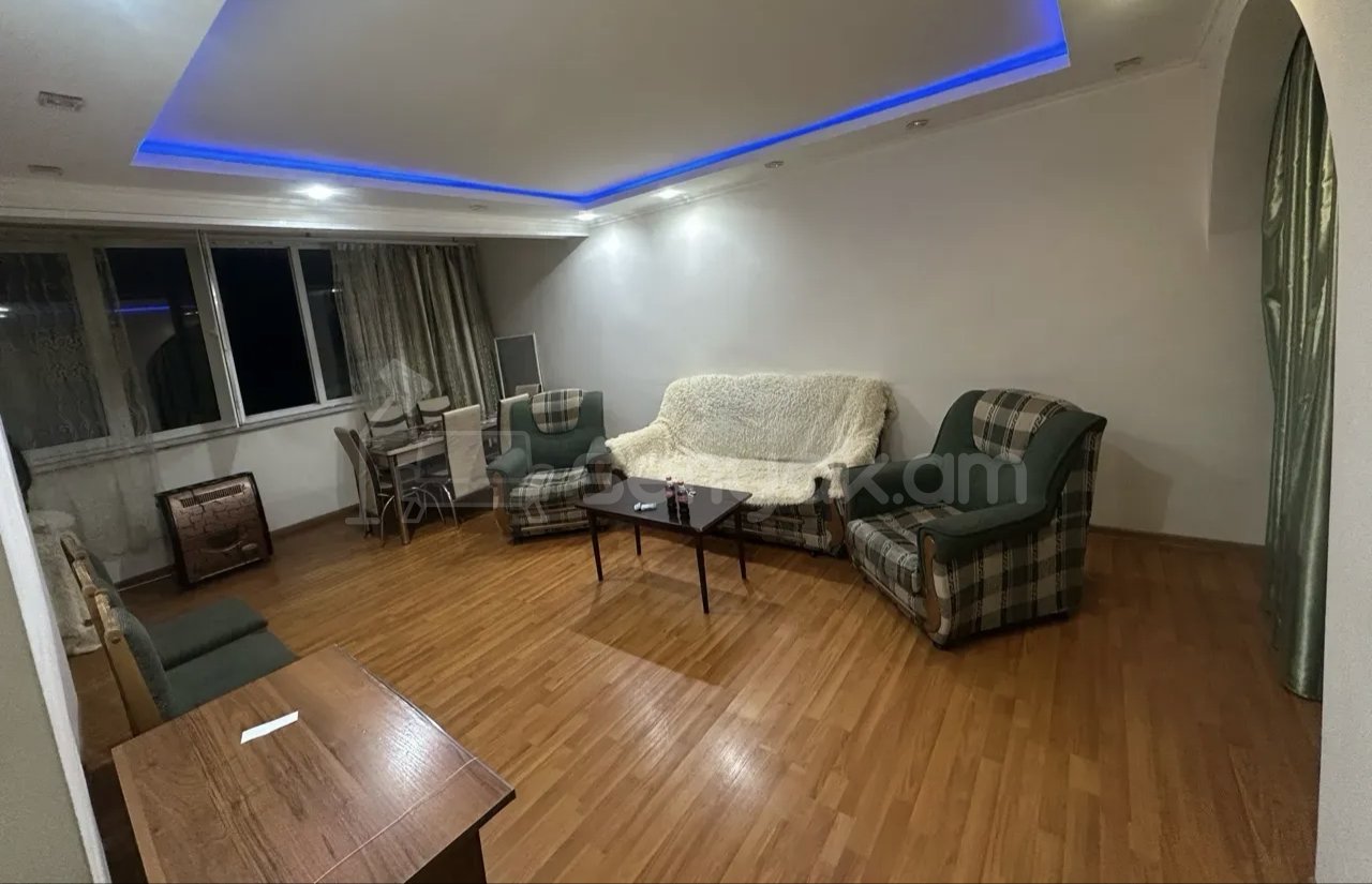 2 Սենյականոց Բնակարան, 56քմ, 3/5 հարկ, Նորմալ Վիճակում, Կահավորված, Արևկող