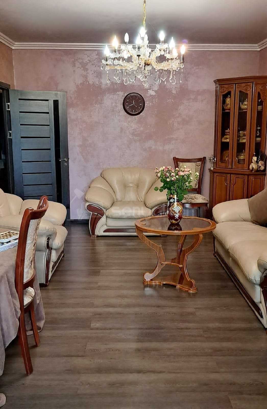 3 Սենյականոց Բնակարան, 80քմ, 3/9 հարկ, Կապիտալ Վերանորոգված, Կահավորված