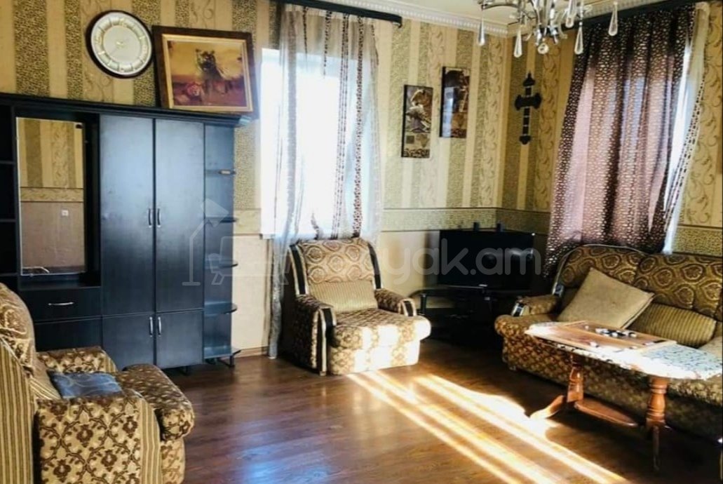 4 Սենյականոց Շքեղ Առանձնատուն, 200քմ, Լողավազանով