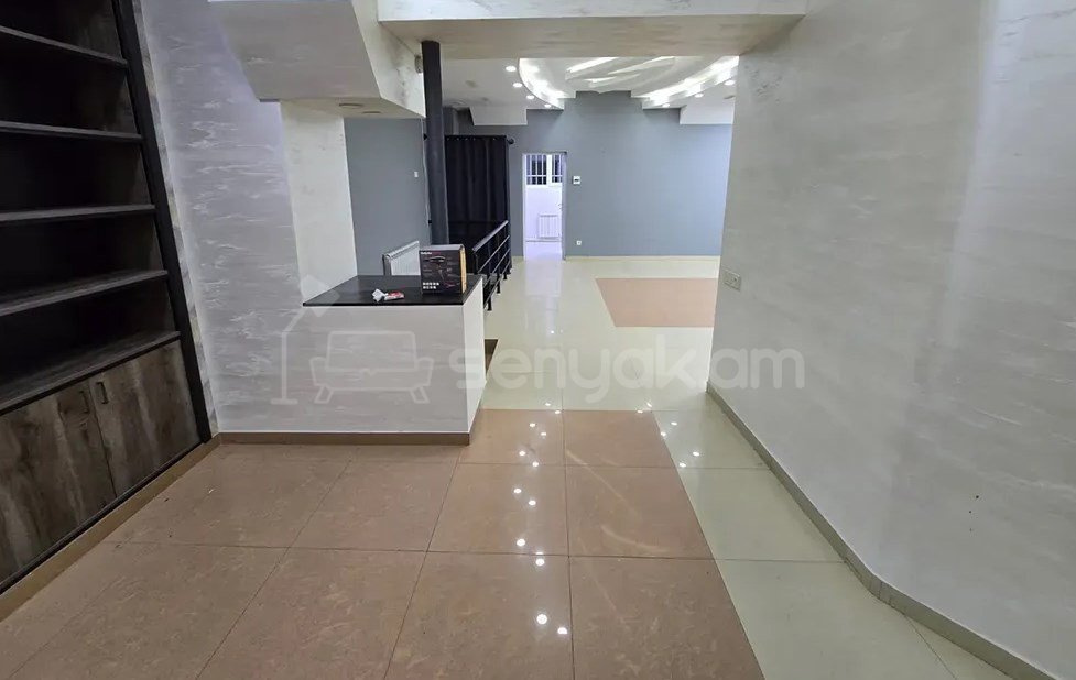 Օֆիսային Տարածք, 200քմ, Կապիտալ Վերանորոգված