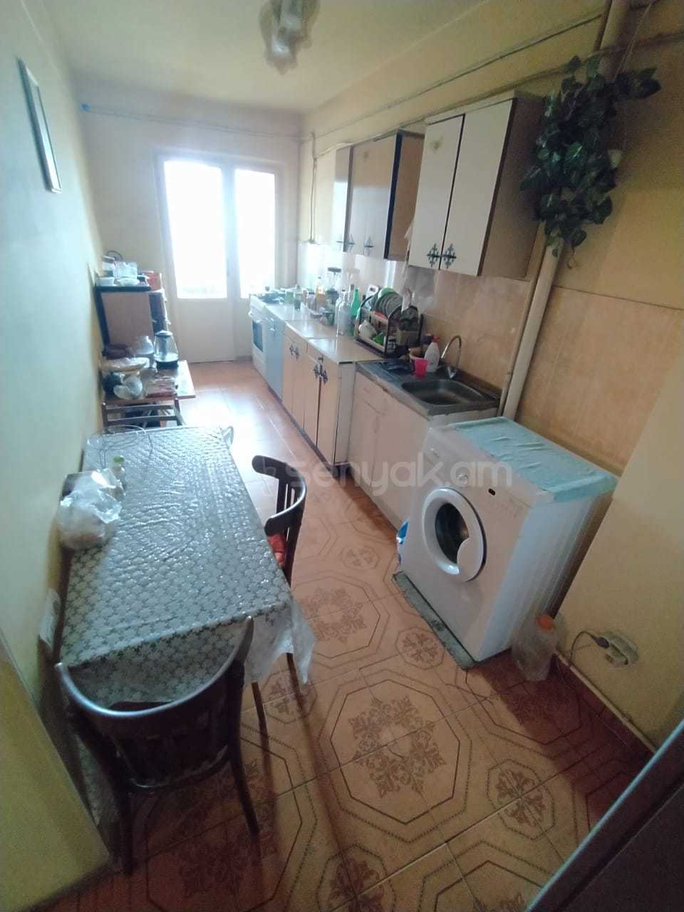 3 Սենյականոց Բնակարան, 96քմ, 8/9 հարկ, Նորմալ Վիճակում
