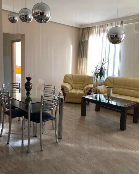 3 Սենյականոց Բնակարան, 65քմ, 4/4 հարկ, Կապիտալ Վերանորոգված