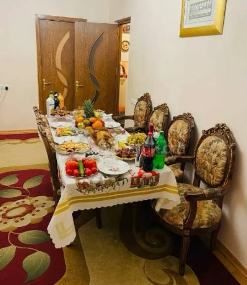 3 Սենյականոց Բնակարան Քարե Շենքում, 77քմ, 4/4 հարկ, Կապիտալ Վերանորոգված