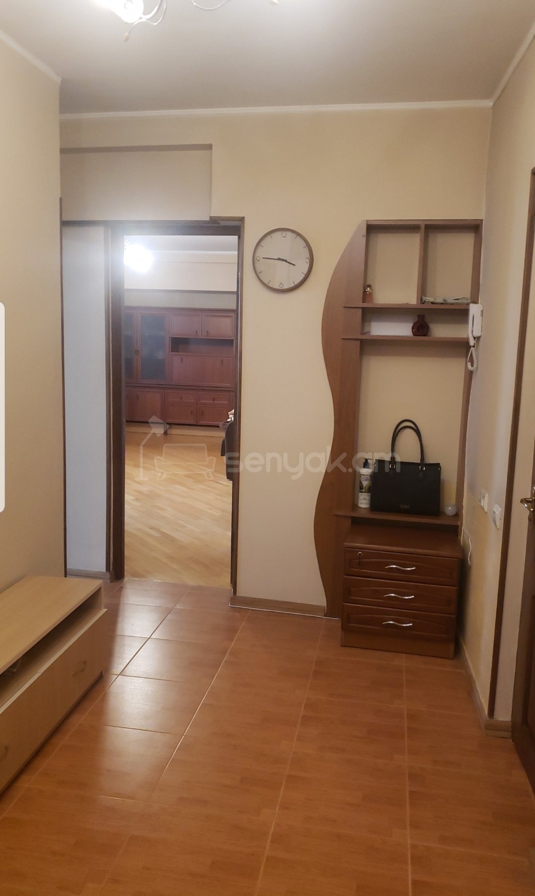 3 Սենյականոց Բնակարան, 95քմ, 5/13 հարկ, Կապիտալ Վերանորոգված, Կահավորված, Արևկող