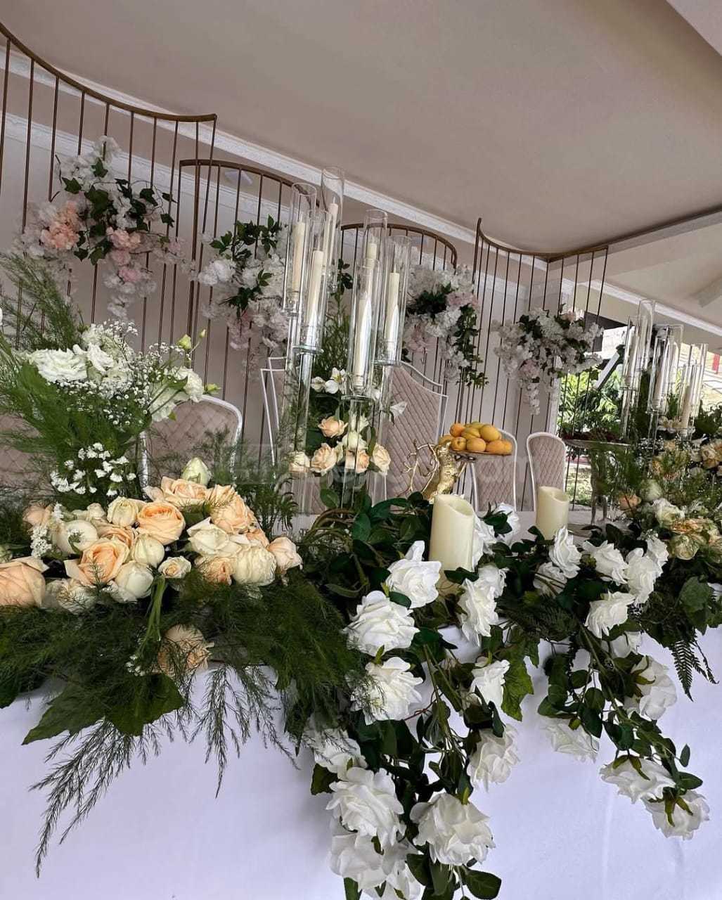 8 Սենյականոց Շքեղ Առանձնատուն, 200քմ, Լողավազանով