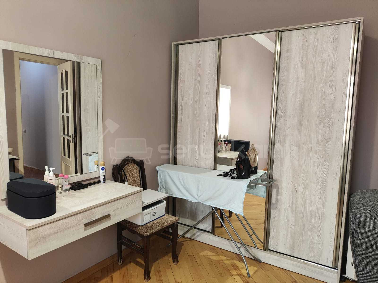 3 Սենյականոց Բնակարան Քարե Շենքում, 75քմ, 6/7 հարկ, Կապիտալ Վերանորոգված, Կահավորված, Արևկող