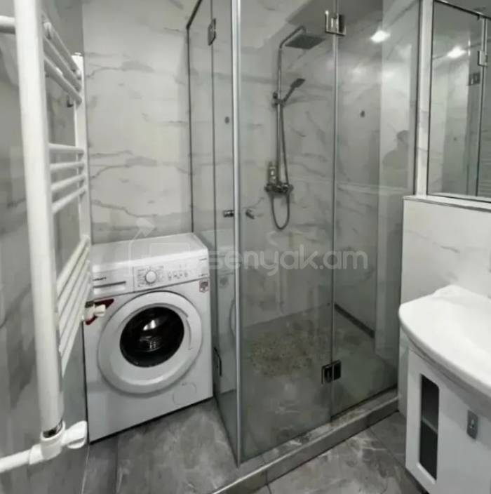 3 Սենյականոց Բնակարան, 60քմ, 12/14 հարկ, Դիզայներական Վերանորոգված, Կահավորված, Արևկող