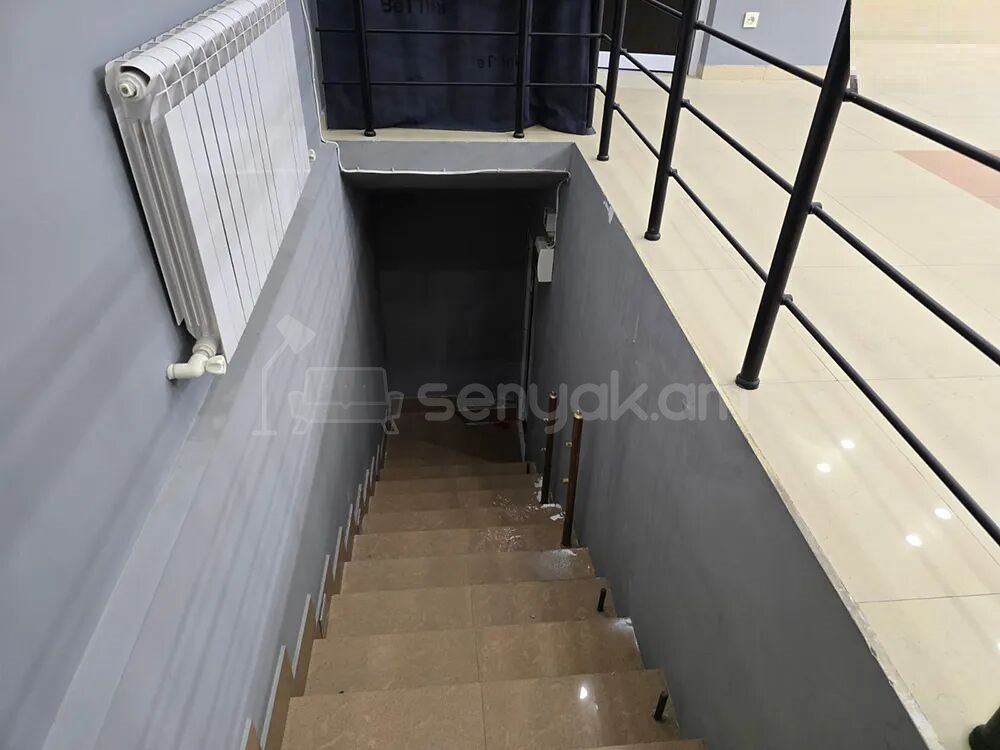 Կոմերցիոն Տարածք, 200քմ, Կապիտալ Վերանորոգված