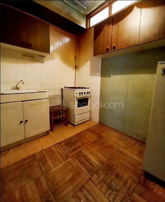1 Սենյականոց Բնակարան, 44քմ, 6/9 հարկ, Պետական Վիճակում