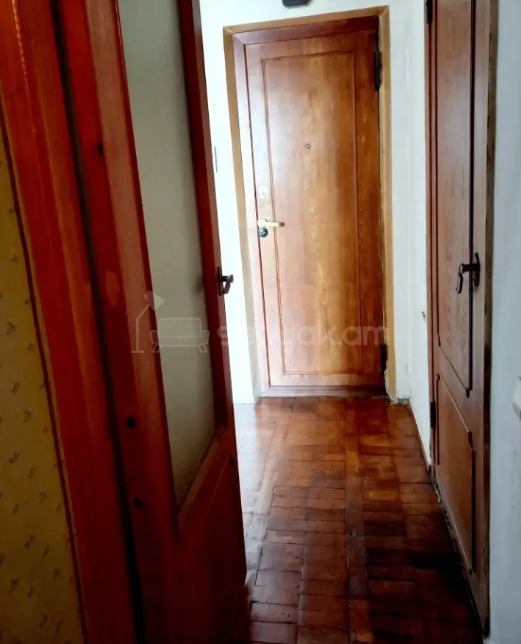 1 Սենյականոց Բնակարան, 44քմ, 6/9 հարկ, Պետական Վիճակում