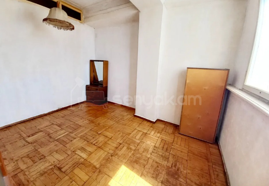 1 Սենյականոց Բնակարան, 44քմ, 6/9 հարկ, Պետական Վիճակում