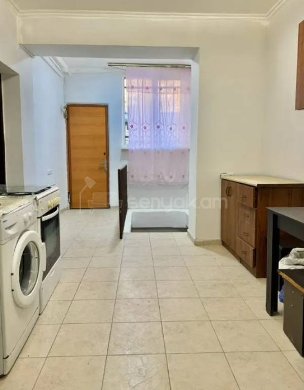 3 Սենյականոց Բնակարան Քարե Շենքում, 85քմ, 1/5 հարկ, Դիզայներական Վերանորոգված, Կահավորված, Արևկող
