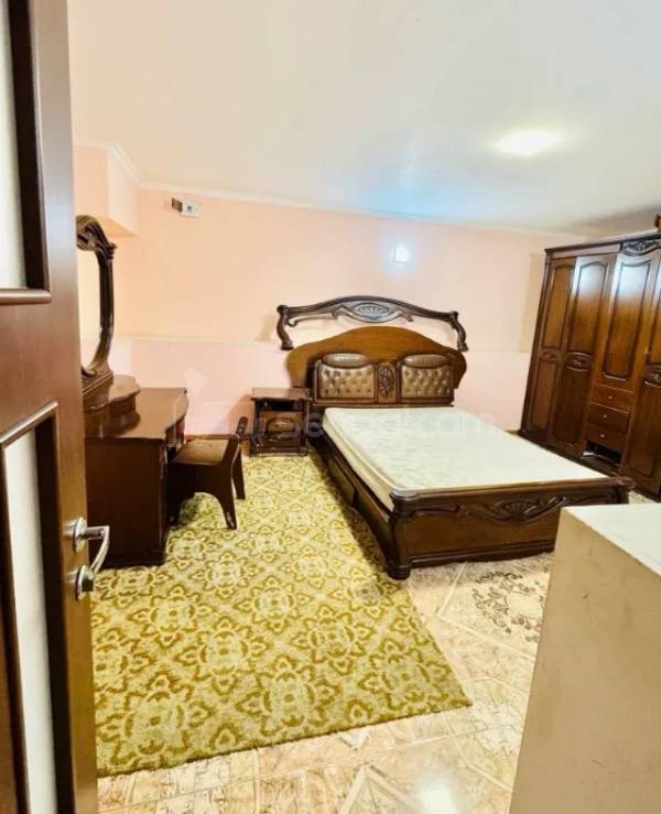 3 Սենյականոց Բնակարան Քարե Շենքում, 85քմ, 1/5 հարկ, Դիզայներական Վերանորոգված, Կահավորված, Արևկող
