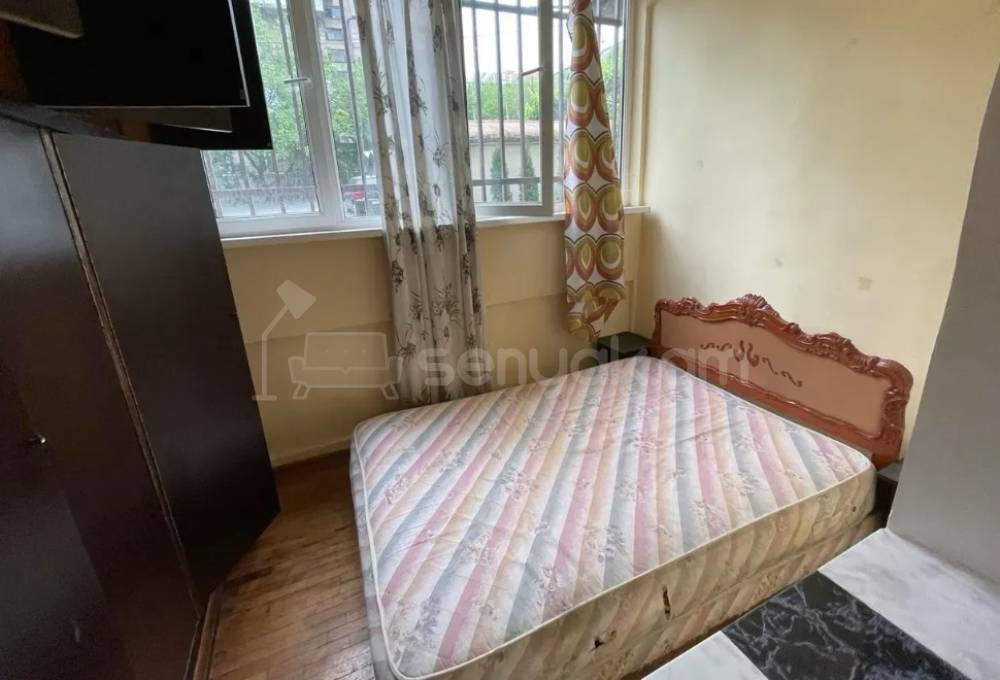 3 Սենյականոց Բնակարան Քարե Շենքում, 85քմ, 1/5 հարկ, Դիզայներական Վերանորոգված, Կահավորված, Արևկող