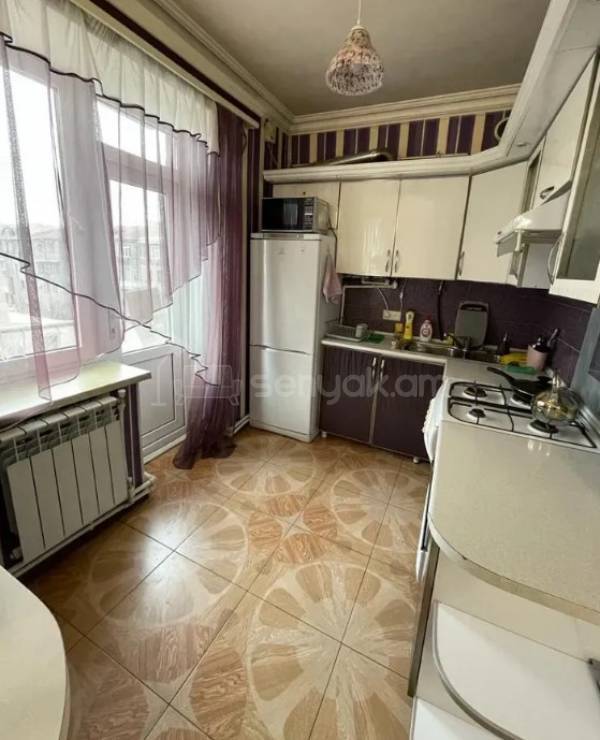 2 Սենյականոց Բնակարան Քարե Շենքում, 58քմ, 4/5 հարկ, Դիզայներական Վերանորոգված, Կահավորված, Արևկող