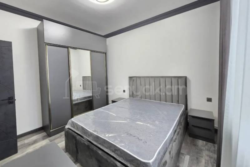 3 Սենյականոց Բնակարան Քարե Շենքում, 89քմ, 5/5 հարկ, Կապիտալ Վերանորոգված, Կահավորված, Արևկող