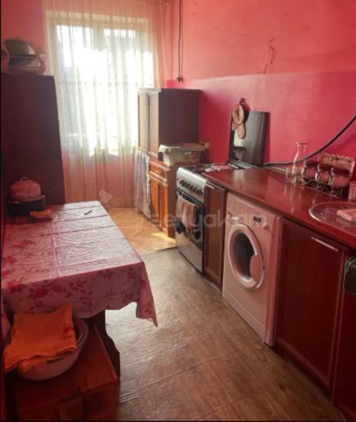 3 Սենյականոց Բնակարան, 73քմ, 3/9 հարկ, Նորմալ Վիճակում