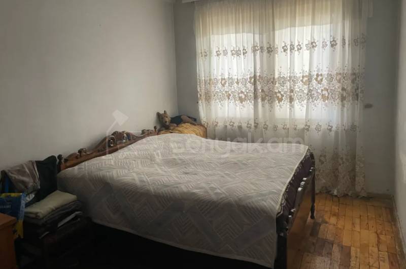 3 Սենյականոց Բնակարան, 73քմ, 3/9 հարկ, Նորմալ Վիճակում