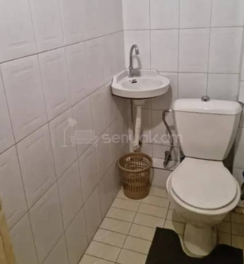 3 Սենյականոց Բնակարան Քարե Շենքում, 100քմ, 3/5 հարկ, Կապիտալ Վերանորոգված, Կահավորված, Արևկող