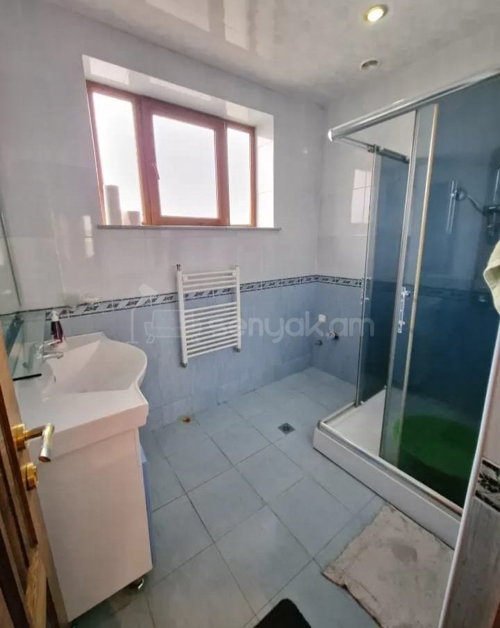 5 Սենյականոց Շքեղ Առանձնատուն, 300քմ, Լողավազանով