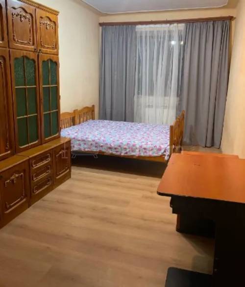 4 Սենյականոց Բնակարան Քարե Շենքում, 70քմ, 2/4 հարկ, Կապիտալ Վերանորոգված