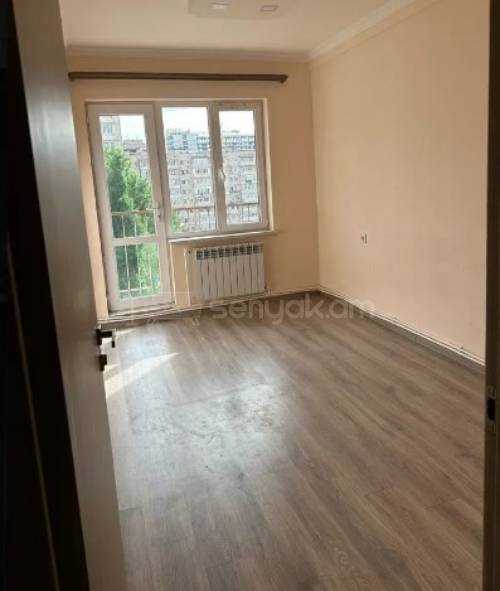 3 Սենյականոց Բնակարան, 80քմ, 7/9 հարկ, Կապիտալ Վերանորոգված, Մասամբ Կահավորված