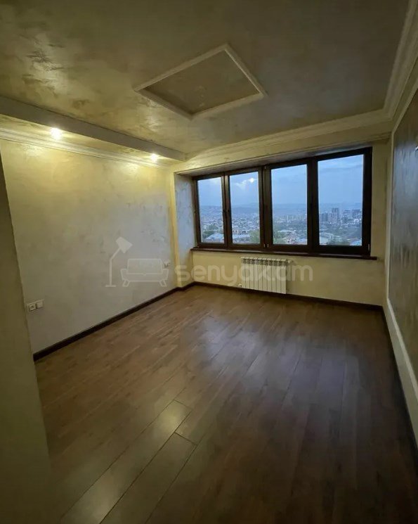 3 Սենյականոց Բնակարան, 76քմ, 9/9 հարկ, Դիզայներական Վերանորոգված