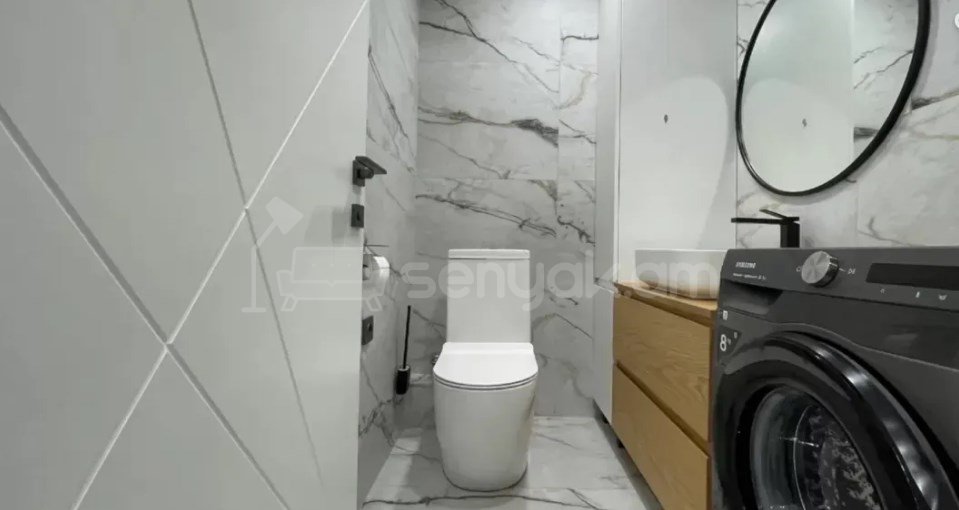3 Սենյականոց Բնակարան Քարե Շենքում, 115քմ, 4/5 հարկ, Կապիտալ Վերանորոգված