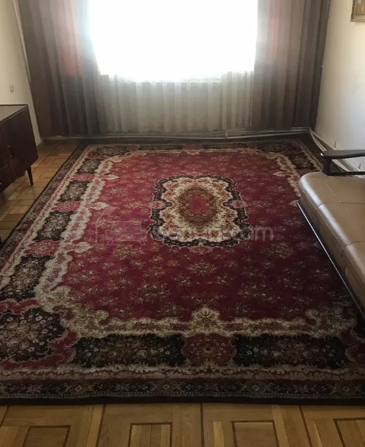 3 Սենյականոց Բնակարան Քարե Շենքում, 93քմ, 5/5 հարկ, Նորմալ Վիճակում