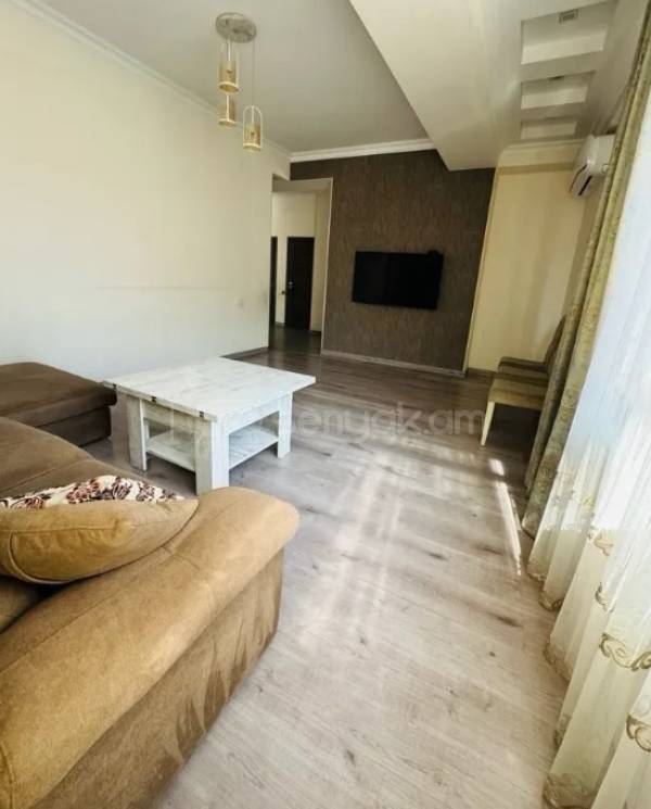 3 Սենյականոց Բնակարան Նորակառույցում, 90քմ, 2/4 հարկ, Կապիտալ Վերանորոգված, Կահավորված, Արևկող
