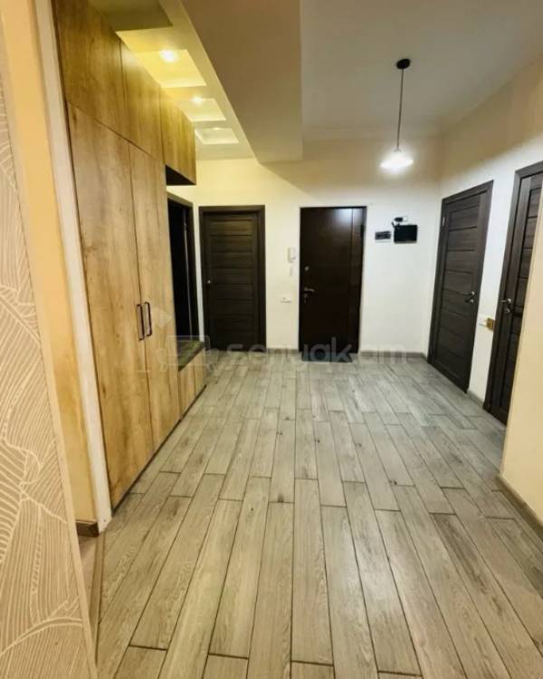 3 Սենյականոց Բնակարան Նորակառույցում, 90քմ, 2/4 հարկ, Կապիտալ Վերանորոգված, Կահավորված, Արևկող