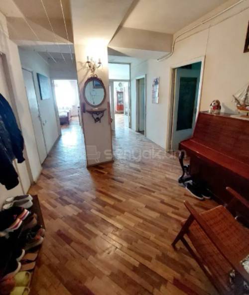 3 Սենյականոց Բնակարան, 82քմ, 3/14 հարկ, Պետական Վիճակում