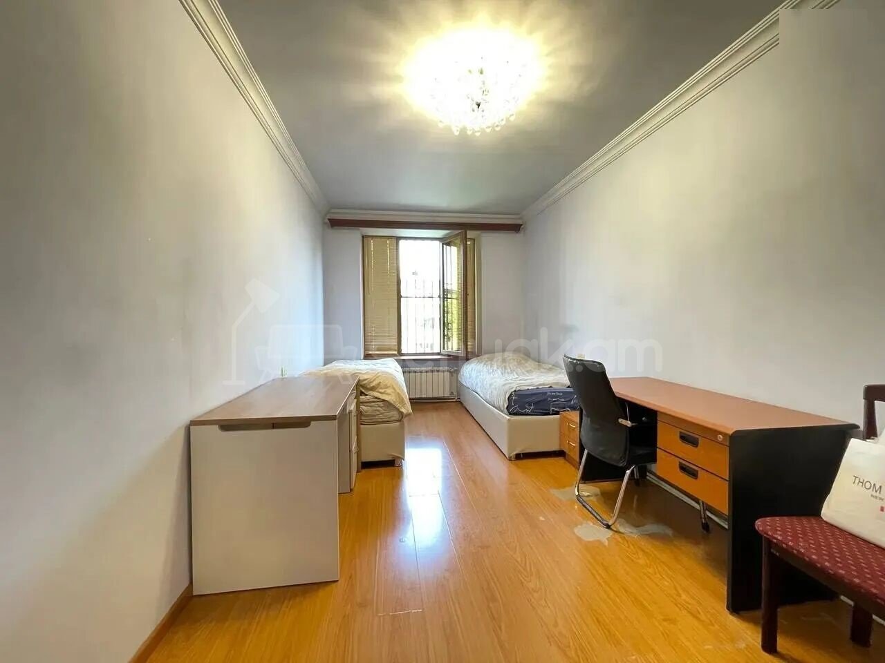 3 Սենյականոց Բնակարան Քարե Շենքում, 81քմ, 5/5 հարկ, Կապիտալ Վերանորոգված