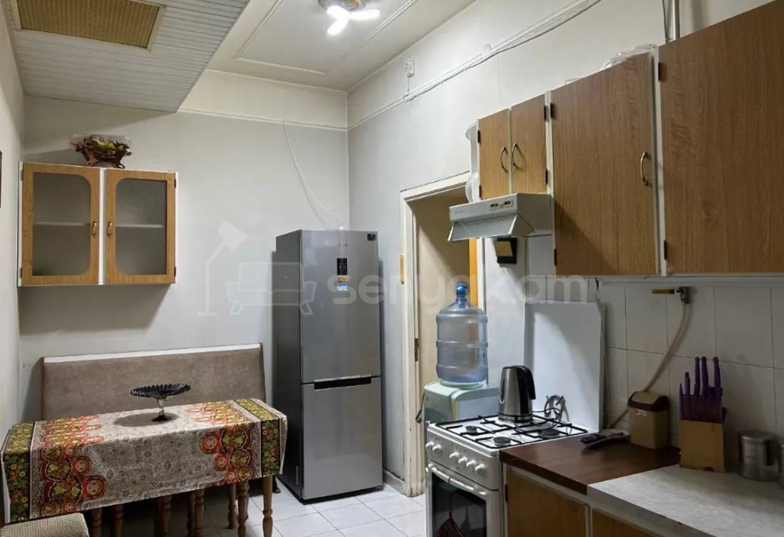 3 Սենյականոց Բնակարան Քարե Շենքում, 90քմ, 3/4 հարկ, Դիզայներական Վերանորոգված, Կահավորված, Արևկող