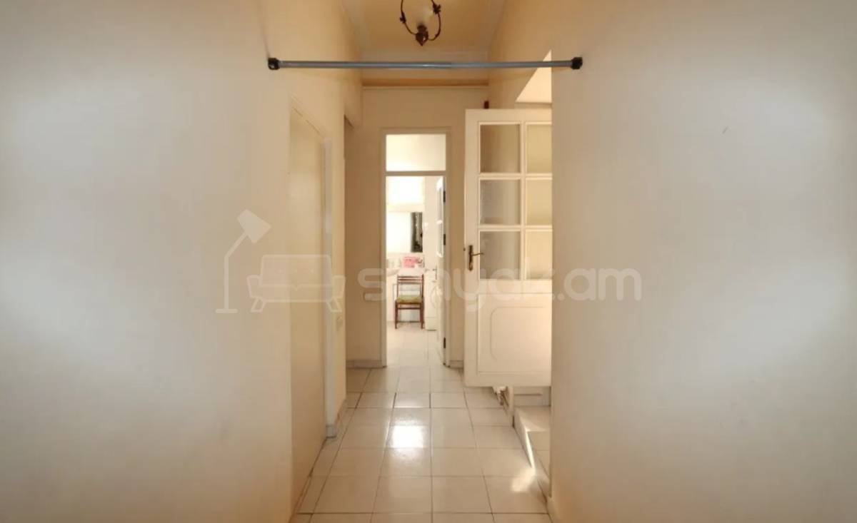 3 Սենյականոց Բնակարան Քարե Շենքում, 90քմ, 3/4 հարկ, Դիզայներական Վերանորոգված, Կահավորված, Արևկող