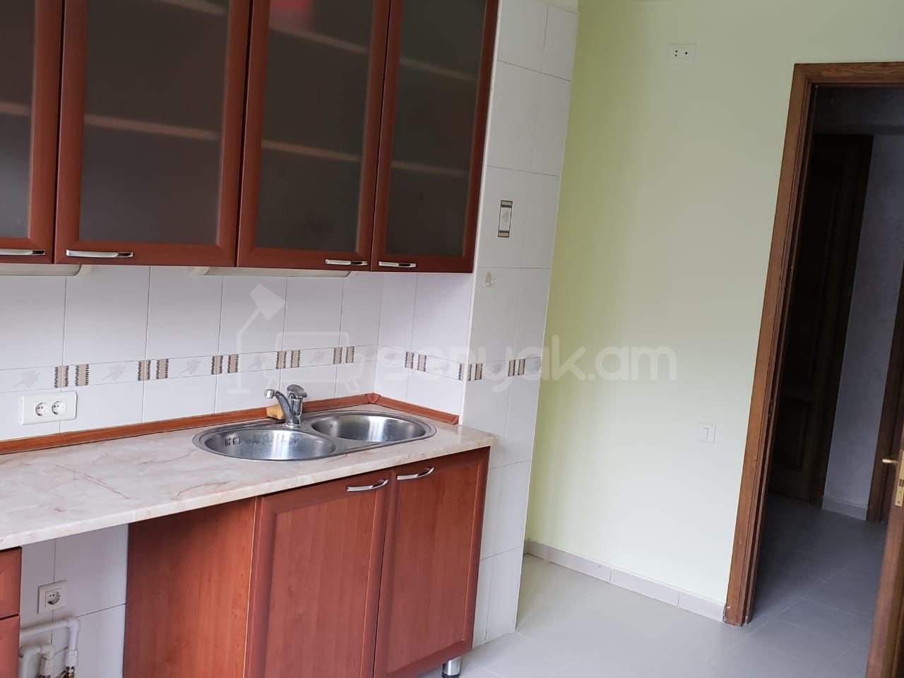 Օֆիսային Տարածք, 95քմ, Կապիտալ Վերանորոգված