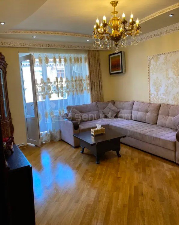 3 Սենյականոց Բնակարան Քարե Շենքում, 78քմ, 4/5 հարկ, Կապիտալ Վերանորոգված