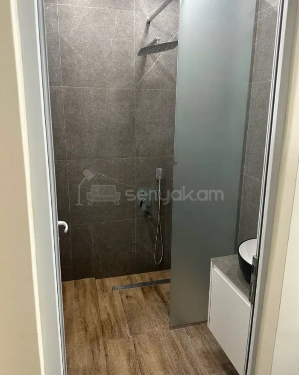 Օֆիսային Տարածք, 76քմ, Կապիտալ Վերանորոգված
