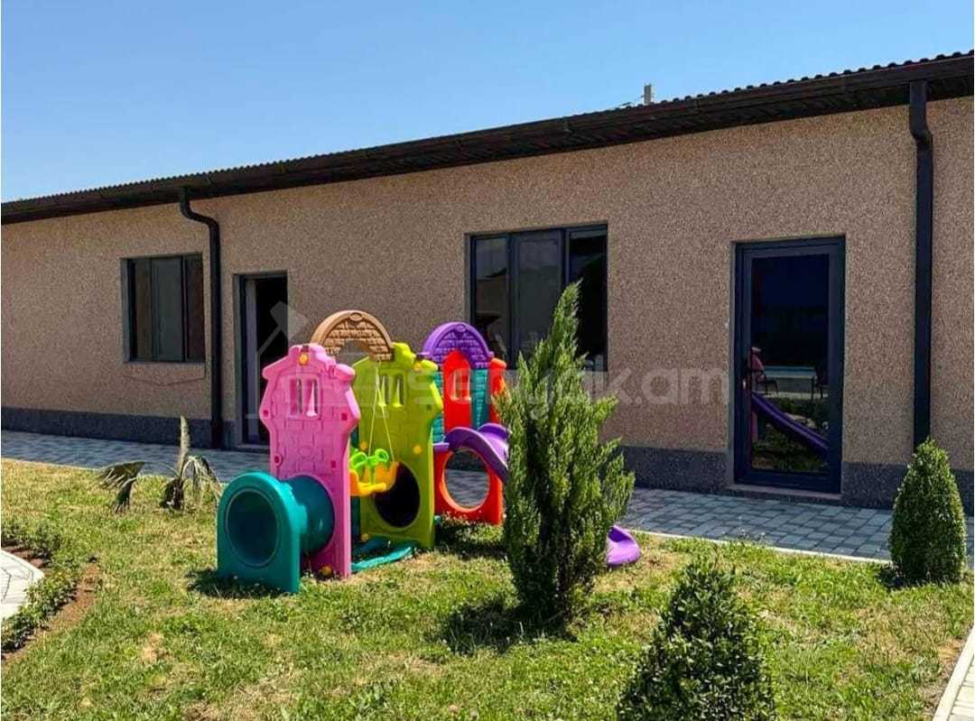4 Սենյականոց Շքեղ Առանձնատուն, 150քմ, Լողավազանով