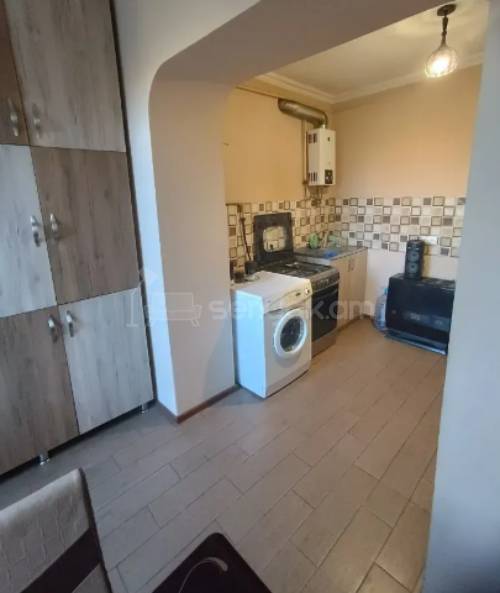 2 Սենյականոց Բնակարան Քարե Շենքում, 48քմ, 2/5 հարկ, Կոսմետիկ Վերանորոգված, Կահավորված, Արևկող