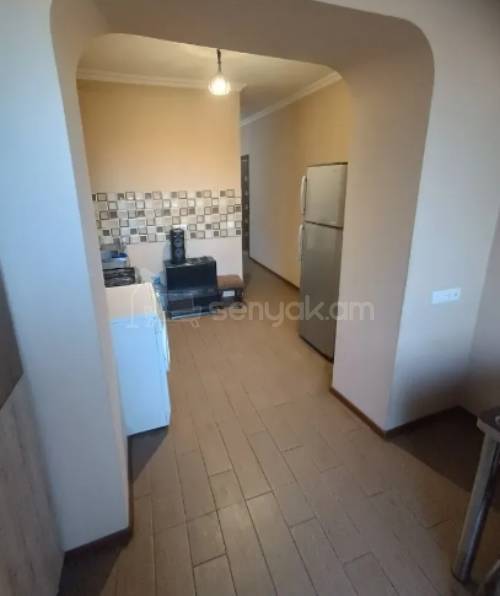 2 Սենյականոց Բնակարան Քարե Շենքում, 48քմ, 2/5 հարկ, Կոսմետիկ Վերանորոգված, Կահավորված, Արևկող