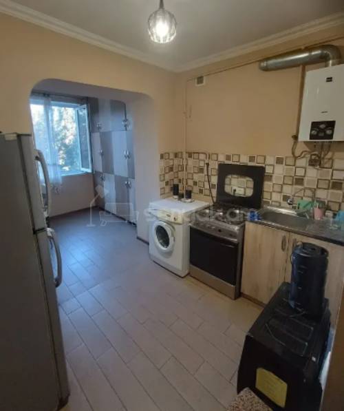 2 Սենյականոց Բնակարան Քարե Շենքում, 48քմ, 2/5 հարկ, Կոսմետիկ Վերանորոգված, Կահավորված, Արևկող