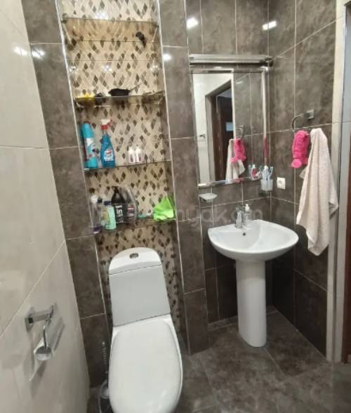 2 Սենյականոց Բնակարան Քարե Շենքում, 48քմ, 2/5 հարկ, Կոսմետիկ Վերանորոգված, Կահավորված, Արևկող