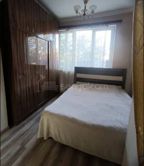 2 Սենյականոց Բնակարան Քարե Շենքում, 48քմ, 2/5 հարկ, Կոսմետիկ Վերանորոգված, Կահավորված, Արևկող