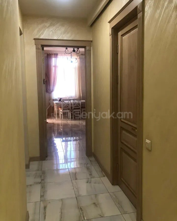 3 Սենյականոց Բնակարան, 110քմ, 6/16 հարկ, Կապիտալ Վերանորոգված, Կահավորված, Արևկող