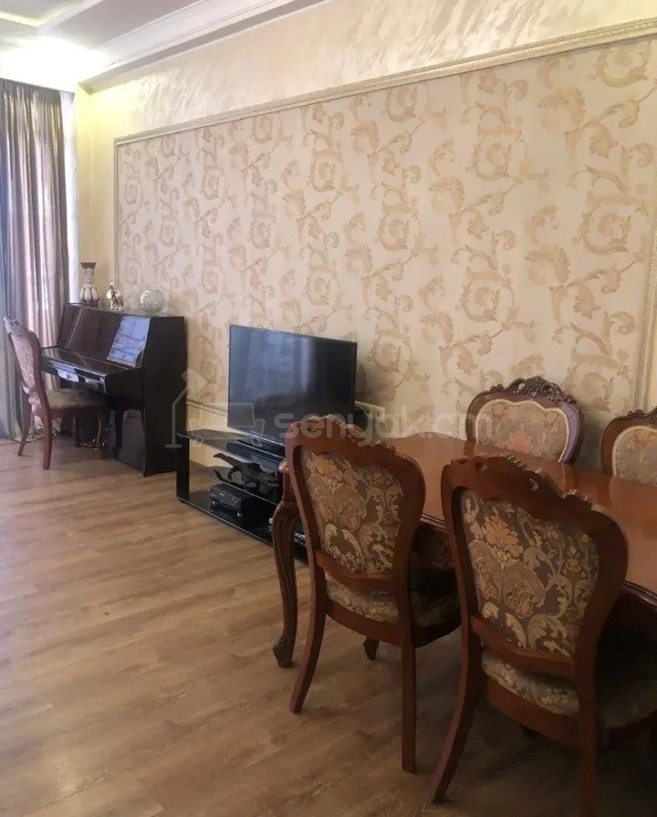 3 Սենյականոց Բնակարան, 110քմ, 6/16 հարկ, Կապիտալ Վերանորոգված, Կահավորված, Արևկող